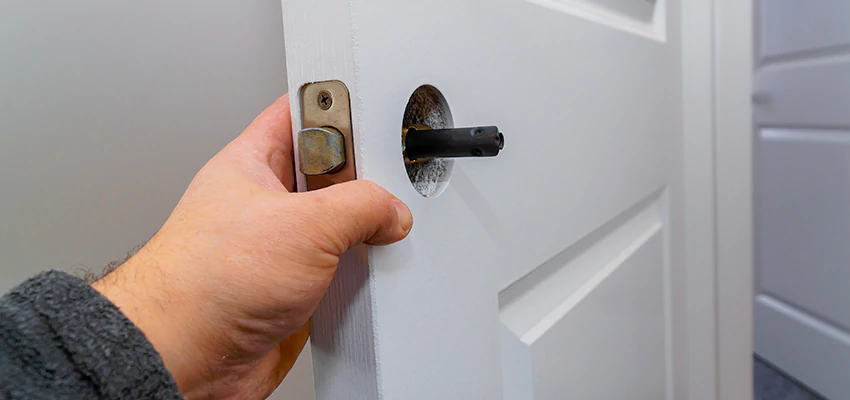 Nighttime Locksmith For Lock Repair in Lake Worth, FL