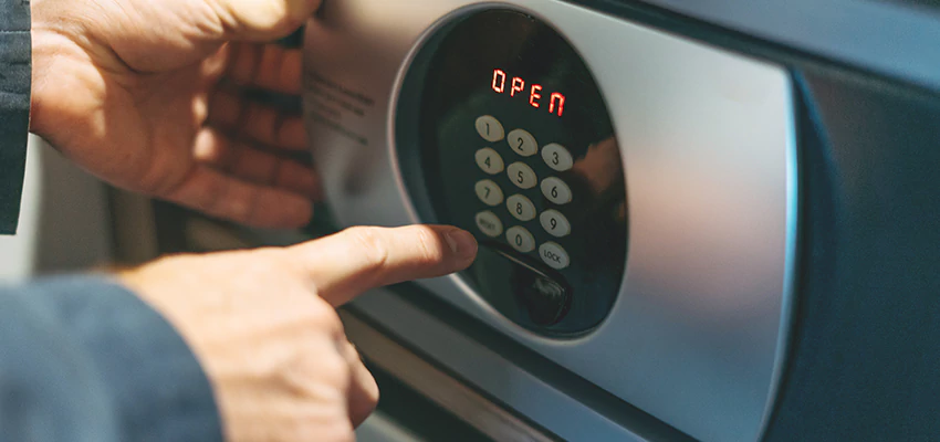 Cash Safe Openers in Lake Worth, Florida