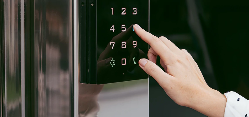 Property Management Locksmith For Lock Installation in Lake Worth, FL